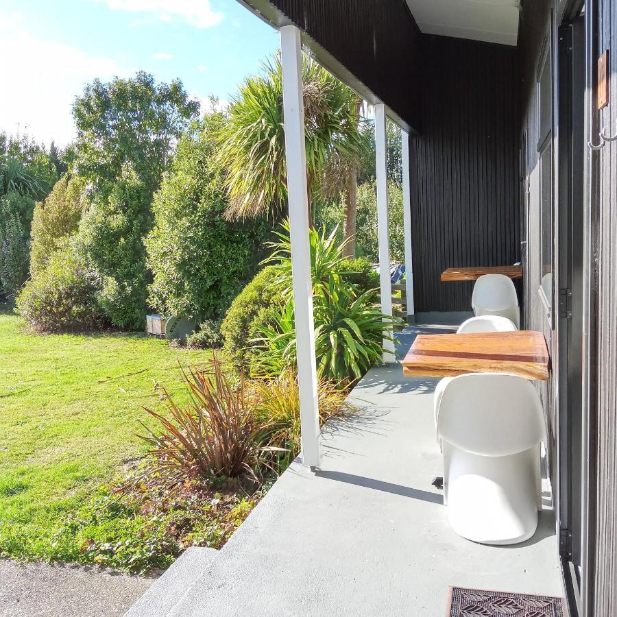 Last Light Lodge Tuatapere Exterior photo